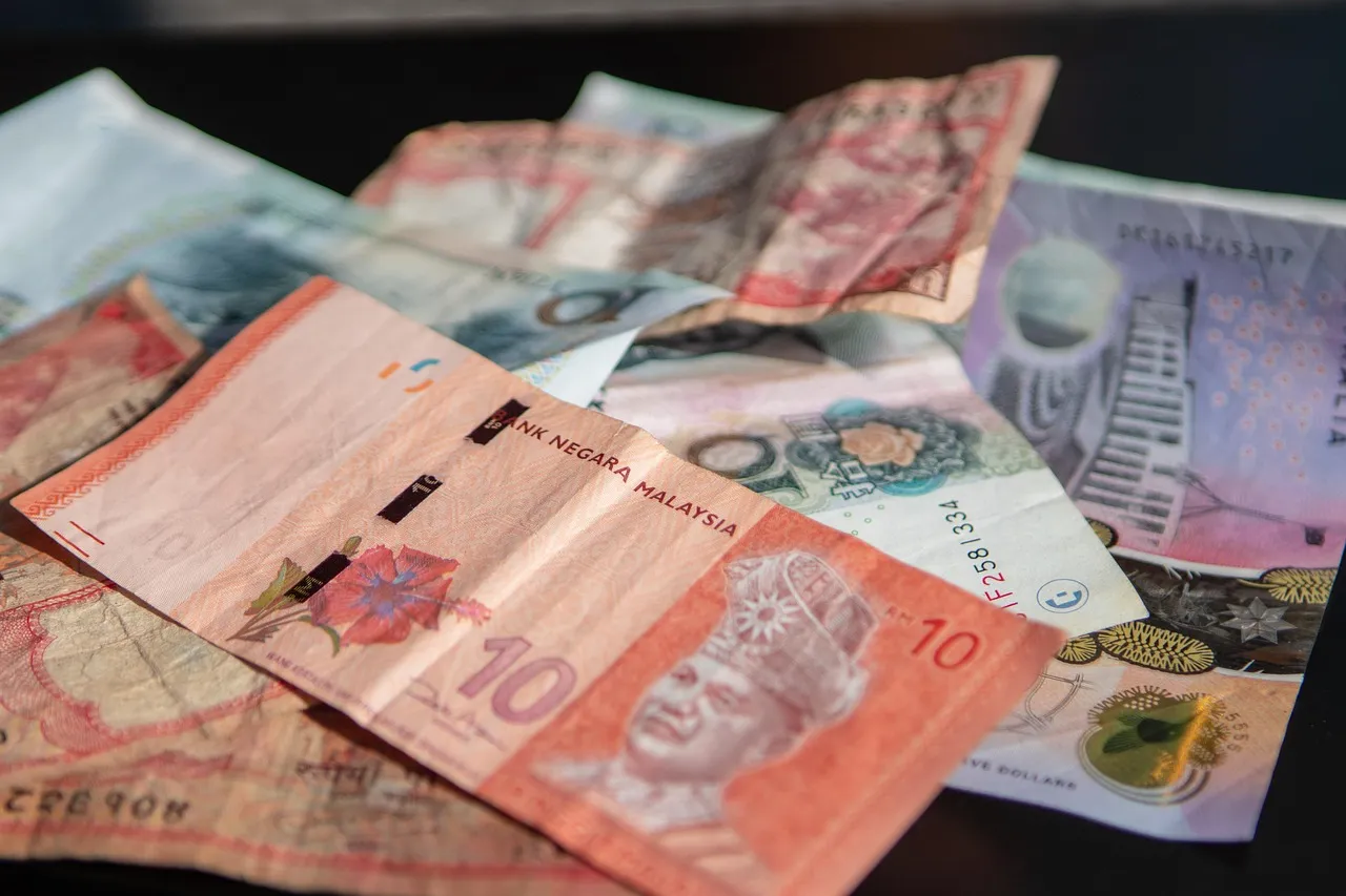 Ringgit Masuk 20 Mata Uang Elit Dunia