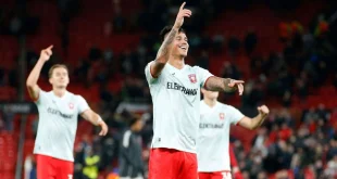 Mees Hilgers Tegaskan Komitmen di FC Twente 2025