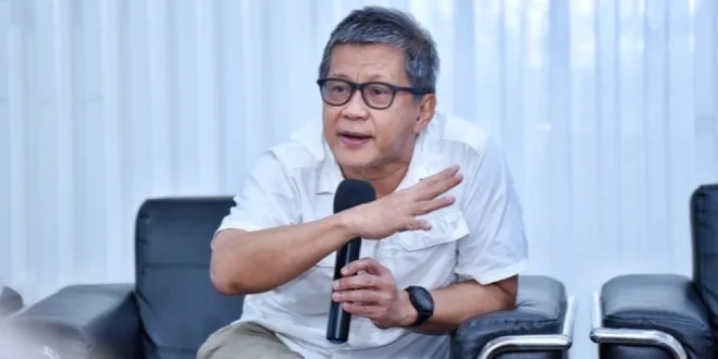 Rocky Gerung Dukung Pembekuan Sirine Rotator Korlantas