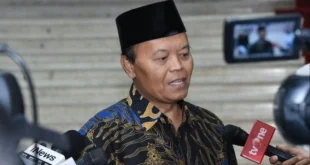 Alasan DPR dan Pemerintah Izinkan Umrah Mandiri UU 2025