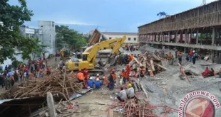 Ambruknya Ponpes: 58 Tewas, 6 Potongan Tubuh Dalam Identifikasi