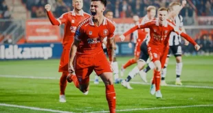 FC Twente Tawar Kontrak Baru untuk Jurriën Hilgers, Apa Status Cedera?