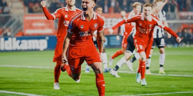 FC Twente Tawar Kontrak Baru untuk Jurriën Hilgers, Apa Status Cedera?