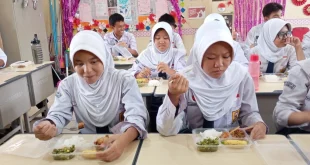 Fenomena Siswa Bawa Serangga Puthul sebagai Lauk MBG Gunungkidul