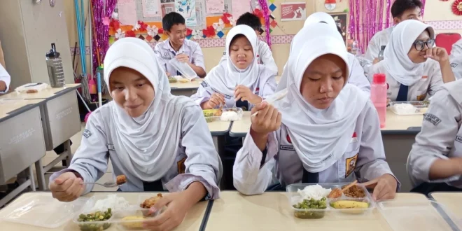 Fenomena Siswa Bawa Serangga Puthul sebagai Lauk MBG Gunungkidul