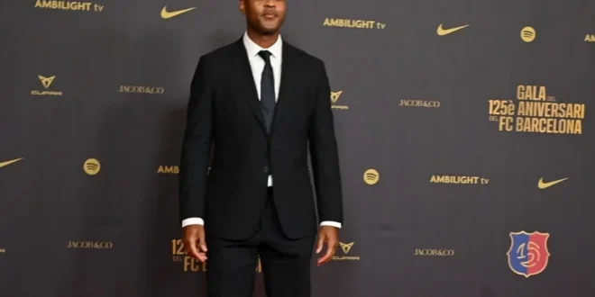 Gaji Patrick Kluivert Pelatih Timnas Indonesia 2025 Belum Resmi