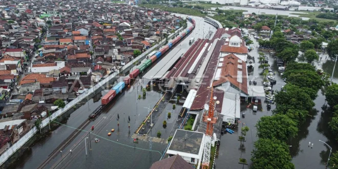 Inovasi Mitigasi Banjir Semarang: Tabur 10 Ton Garam Alami