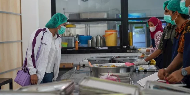 Kasus Keracunan MBG Terus Meningkat, YLKI Soroti Kualitas Produk