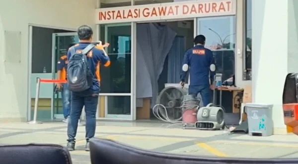 Polisi Tangsel Olah TKP Ledakan Farmasi, Periksa 9 Saksi