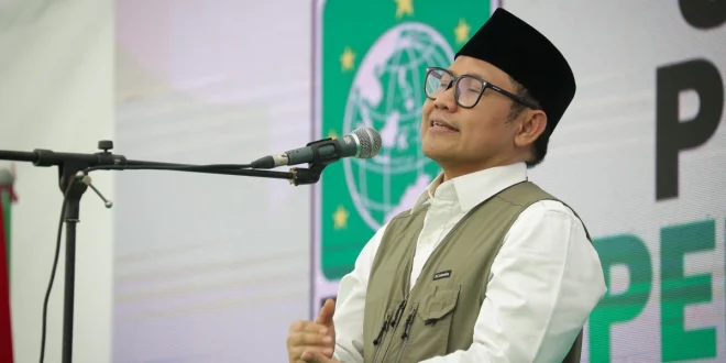Pondok Pesantren Ambruk 125 Tahun: Penyebab & Solusi Pendanaan
