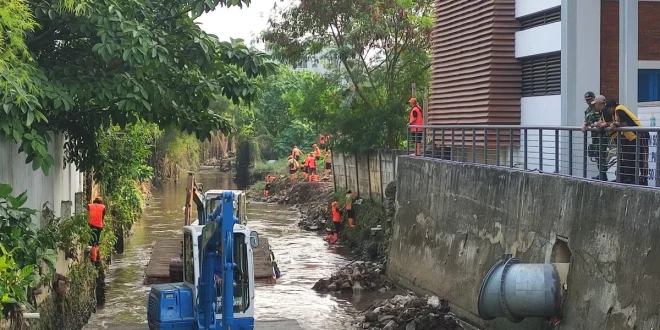 Pramono Anung Normalisasi Kali Krukut Atasi Banjir Kemang