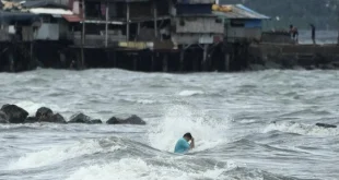 Ribuan Warga Dievakuasi Hadapi Badai Tropis Ramil di Filipina