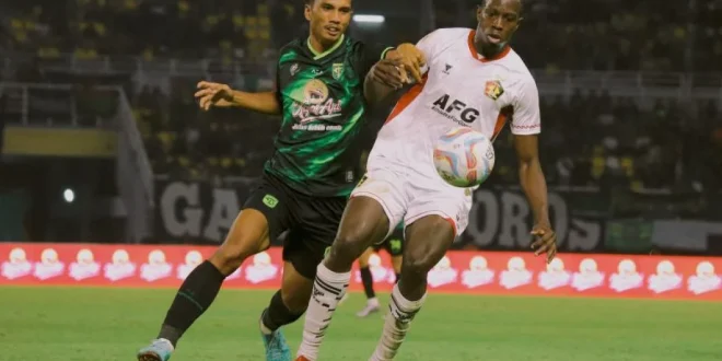 Analisis Disiplin Persebaya vs Persik di Liga Indonesia 2025