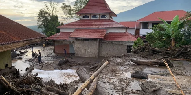 Banjir Besar Sumatra: 174 Tewas, Evakuasi Terhambat Akses