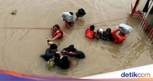 Banjir Parah Filipina: 26 Tewas & Truk Kontainer Hanyut
