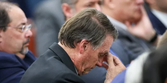 Bolsonaro Akui Rusak Gelang Pemantau, Ini Dampaknya bagi Penahanan