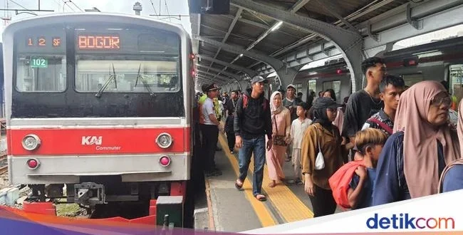 KAI Commuter Bantah Pecat Petugas Kasus Tumbler Tuku Terbaru