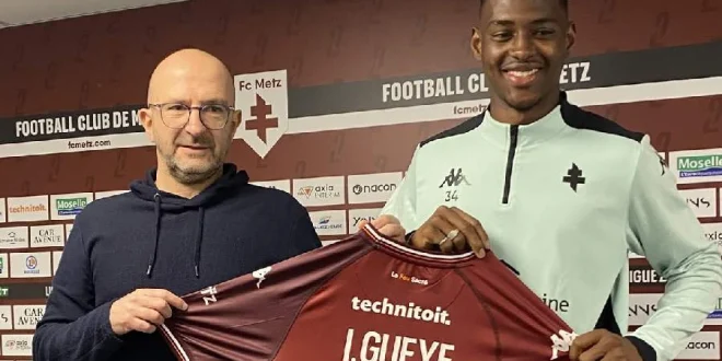 Kenapa Idrissa Gueye Kena Kartu Merah Usai Tampar Teman Skuad?