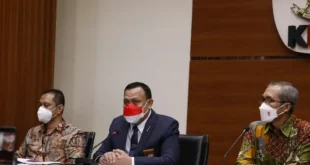 KPK Tangkap Gubernur Riau dalam OTT Jatah Preman Terbaru