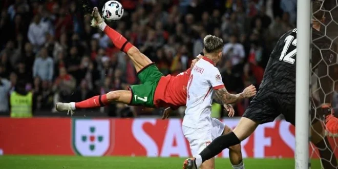 Ronaldo Cetak Gol Salto Spektakuler Usia 40 Tahun