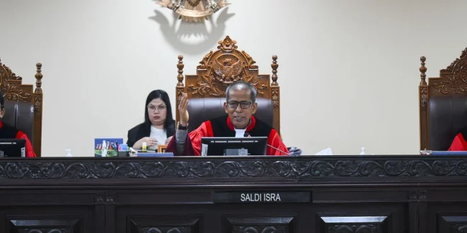 Saldi Isra Kritik “No Viral No Justice” dan Dampaknya pada MK