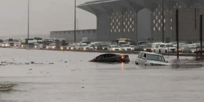 Banjir Jeddah: Analisis Cuaca Ekstrem dan Dampak Terbaru