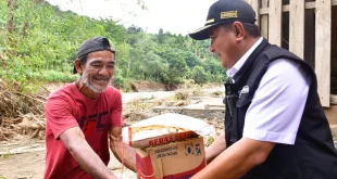 Bantuan Beras Zulhas untuk Korban Bencana Padang dan Sibolga