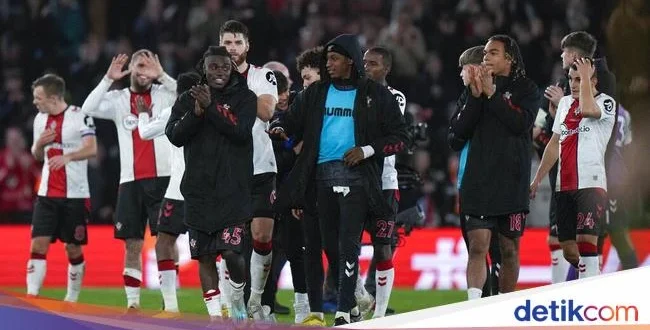 Breaking News: MU Perkasa Hajar Juru Kunci Premier League 3-0