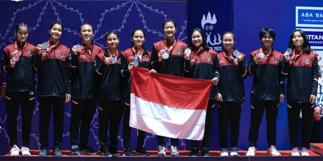 Pelatih Tunggal Putri Raih Emas Beregu Bulutangkis SEA Games 2025