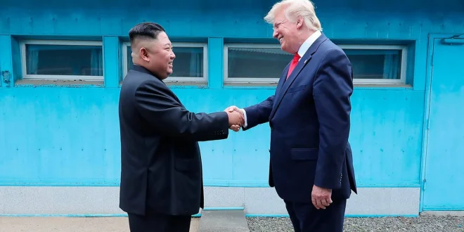 Trump Kirim Armada USS Abraham Lincoln Tekan Iran di Timteng